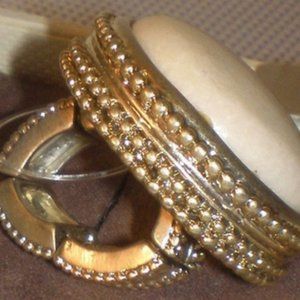 Chico's  Cream Adjustable Ring